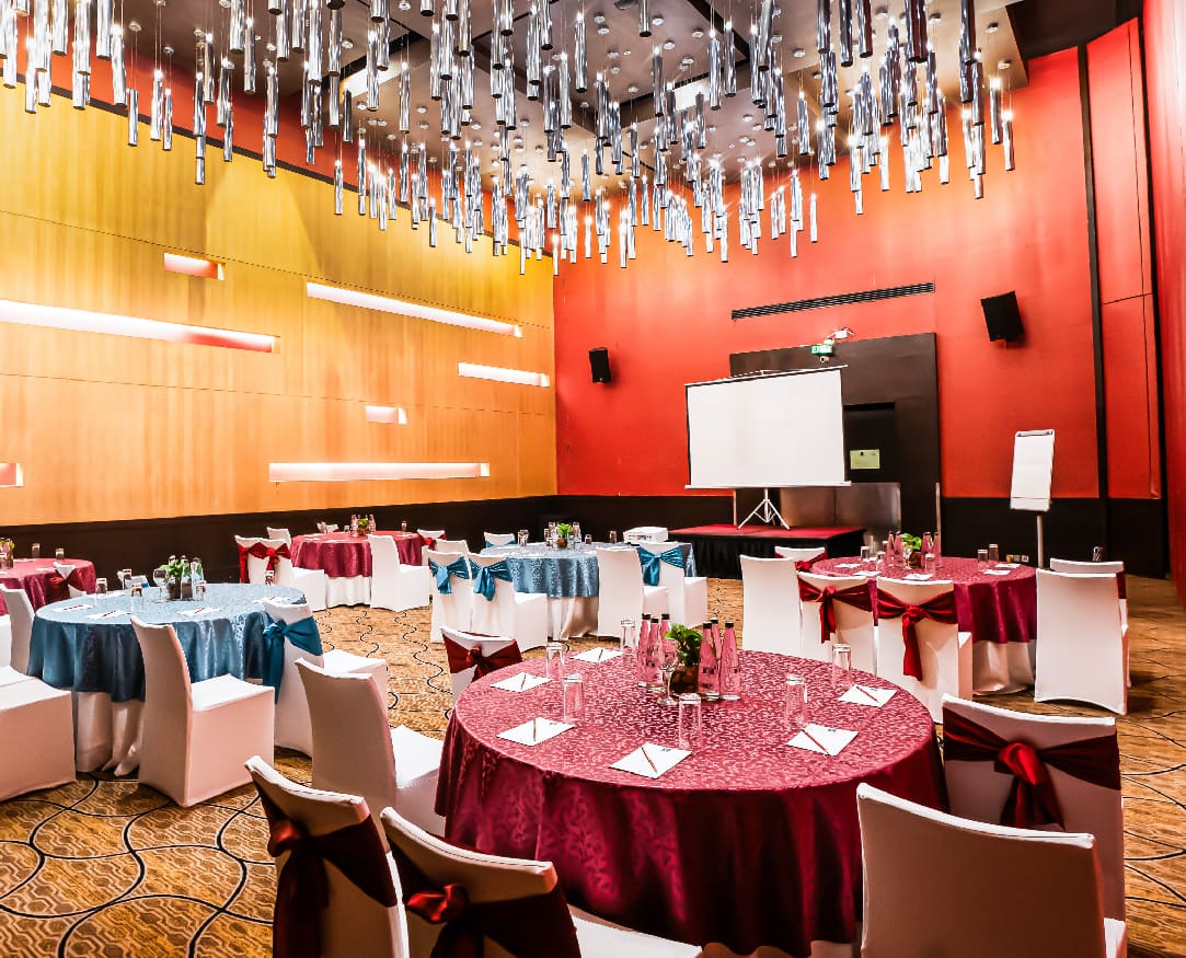 Elegantly Designed Ballroom with Modern Amenities