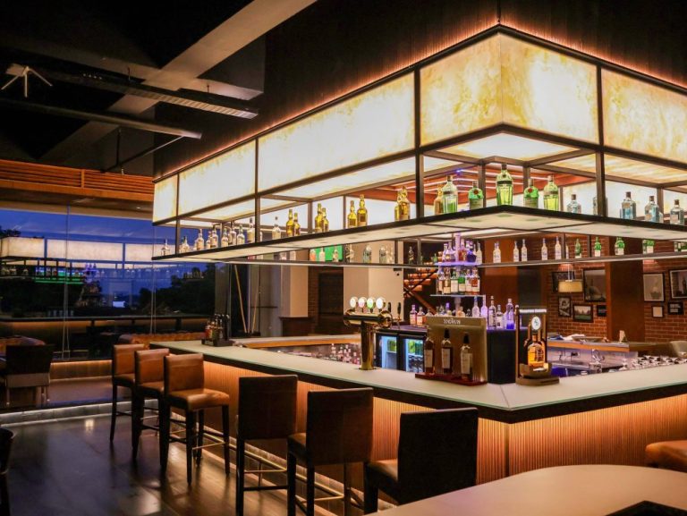 The Terminus – Open-Air Bar for Drinks, Dining & Celebrations
